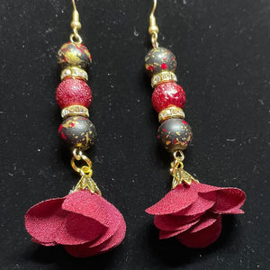 Drizzled flower earrings